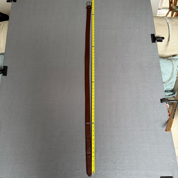 Tommy Hilfiger Rich Brown Soft and flexible Imitation Leather Belt 52 inches - Picture 9 of 9